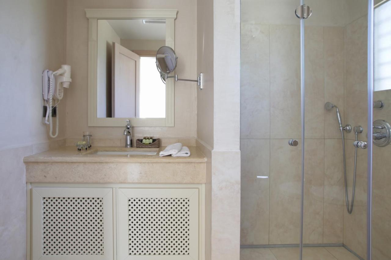 Costa Rossa Boutique Hotel - Adults Only Lixouri Buitenkant foto